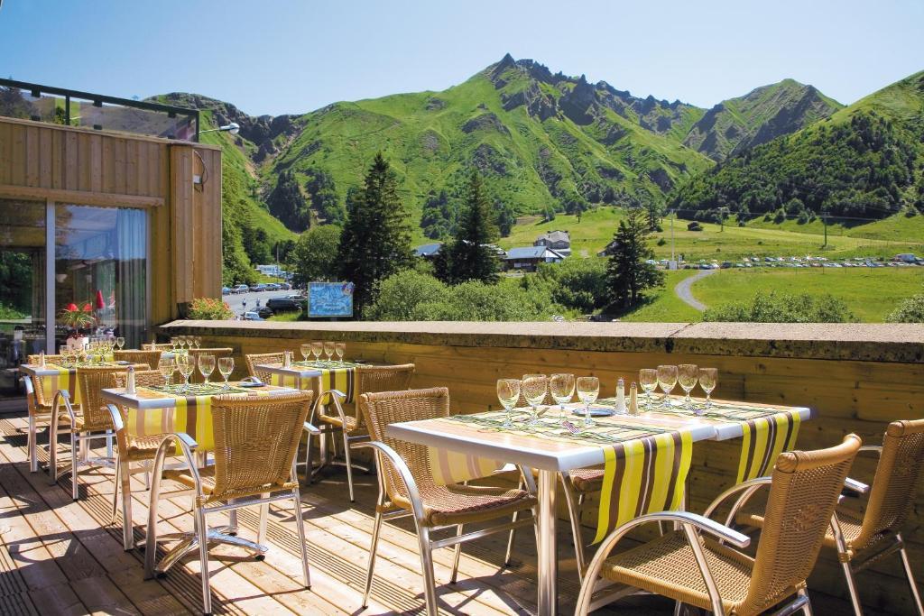 Hotel Du Puy Ferrand , Restaurant La Table De L'Ours Le Mont-Dore Dış mekan fotoğraf