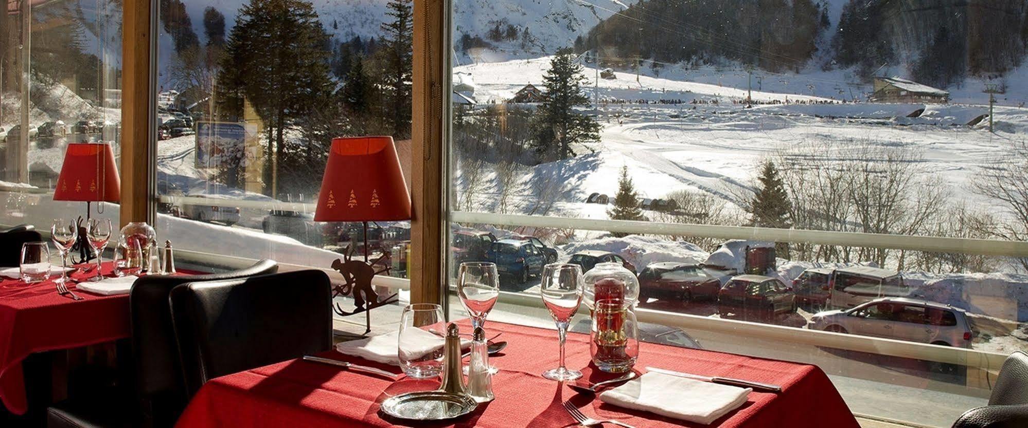 Hotel Du Puy Ferrand , Restaurant La Table De L'Ours Le Mont-Dore Dış mekan fotoğraf